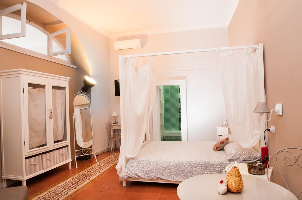 ナポリ ナプラート Bed & Breakfast 部屋 写真