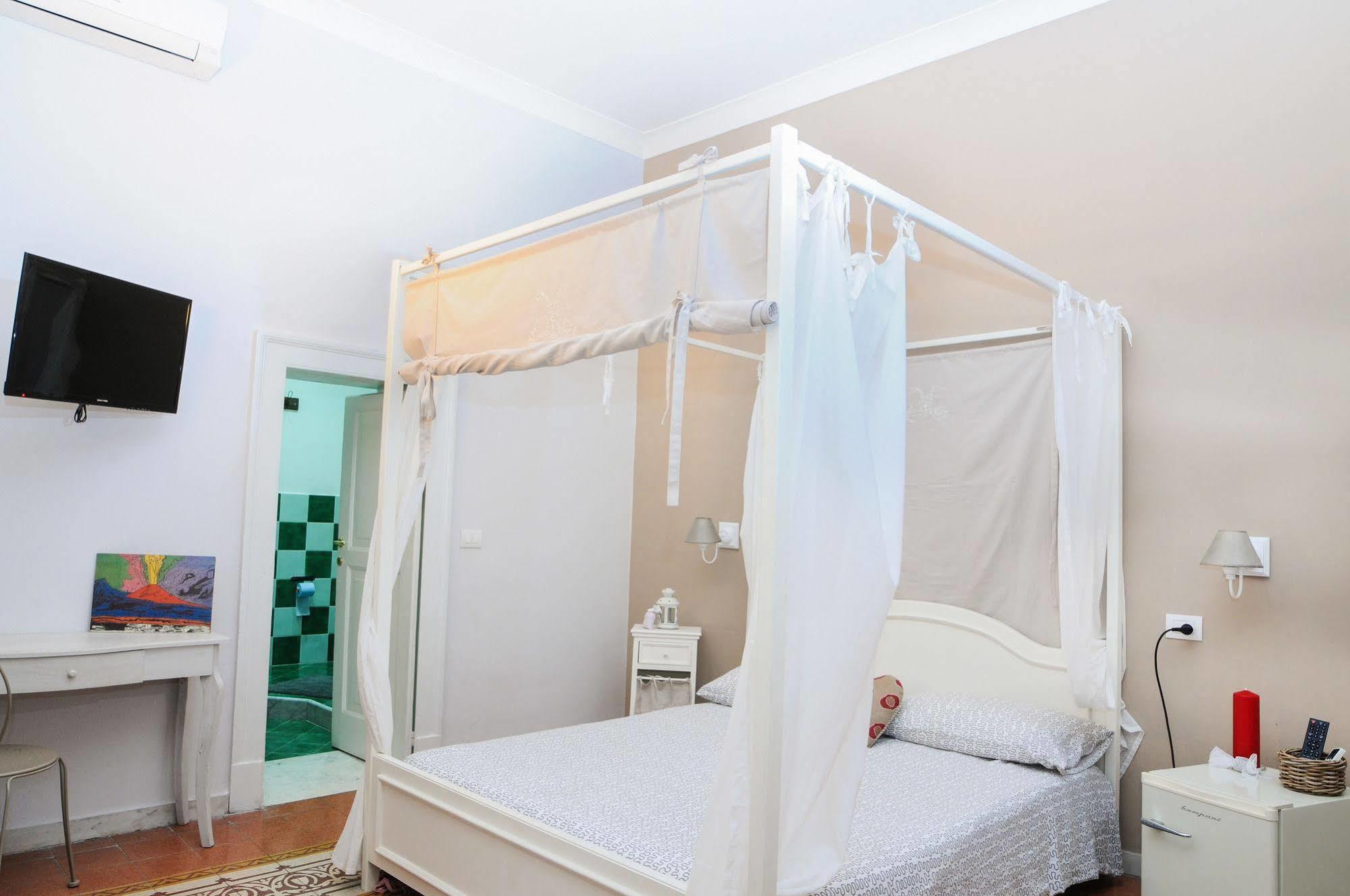 ナポリ ナプラート Bed & Breakfast エクステリア 写真